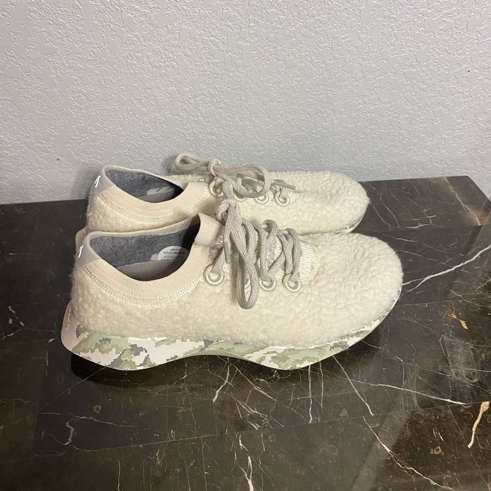 Allbirds Wool Dasher Fluffs - Picture 3 of 7